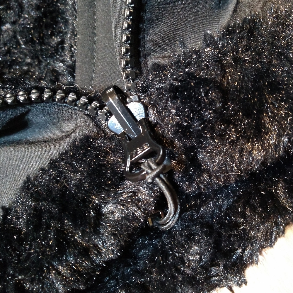 Penningtons Active Zone Vest, Black, Size 2X, Faux Fur Fuzzy Lining, Rev… - Picture 8 of 10